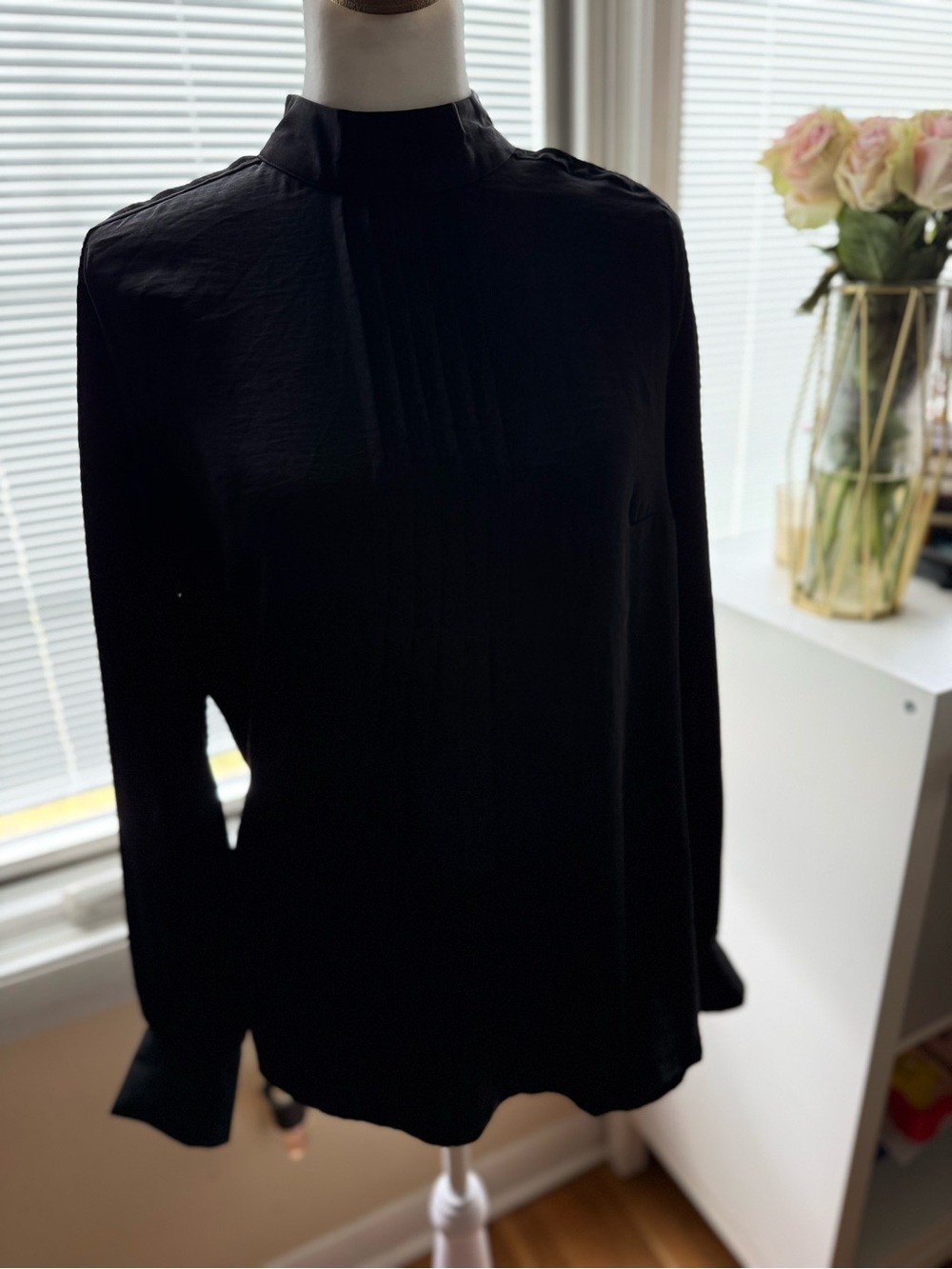 Express Black Mock-Neck Long-Sleeve Blouse